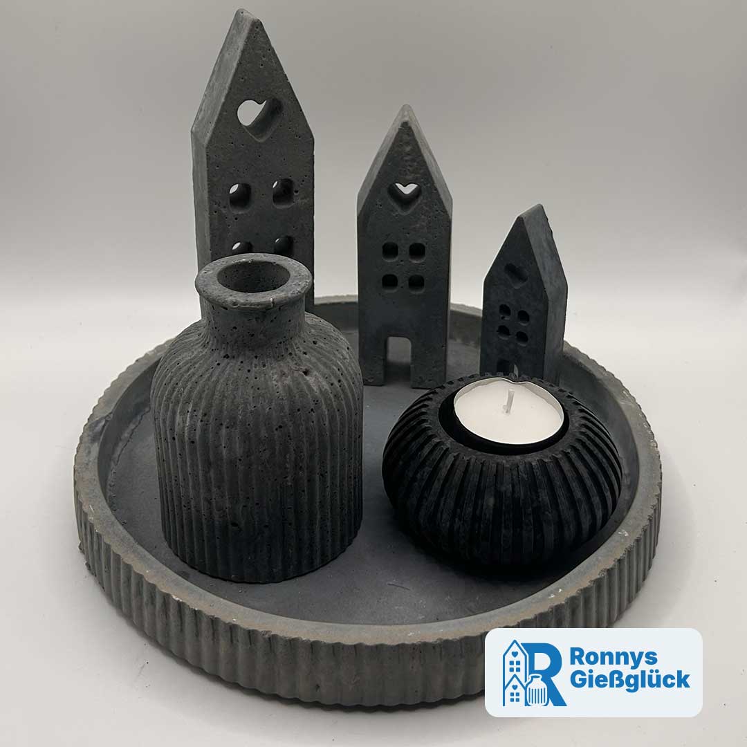 Lichterdorf Deko Set aus Beton in Anthrazit mit Häusern Vase Teelichthalter und rundem Teller – handgemacht